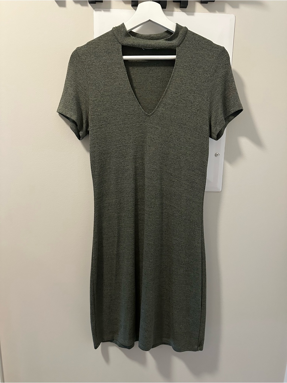 Wilfred Olive Short-Sleeve Knit Dress